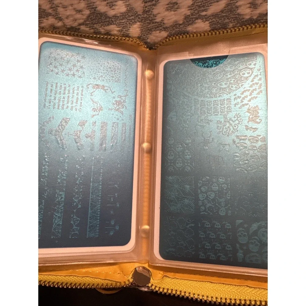 Born Pretty Lot Of Nail Stamping Plates With Case